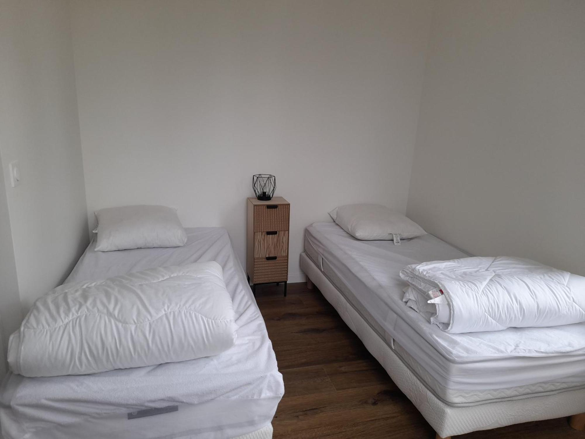 Appart Dans Petit Chateau En Centre Ville Lagny Extérieur photo