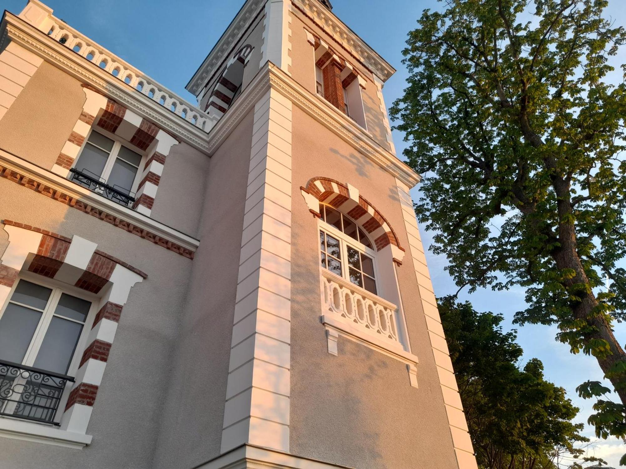 Appart Dans Petit Chateau En Centre Ville Lagny Extérieur photo